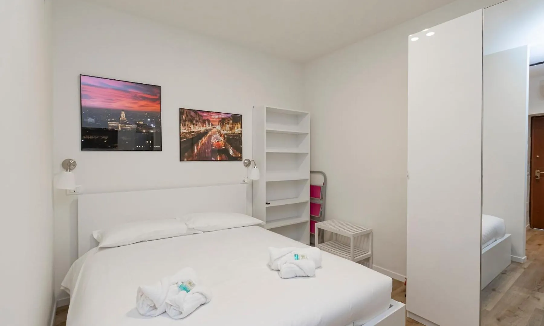 I Host Apartment - Pomponazzi Iris Milan